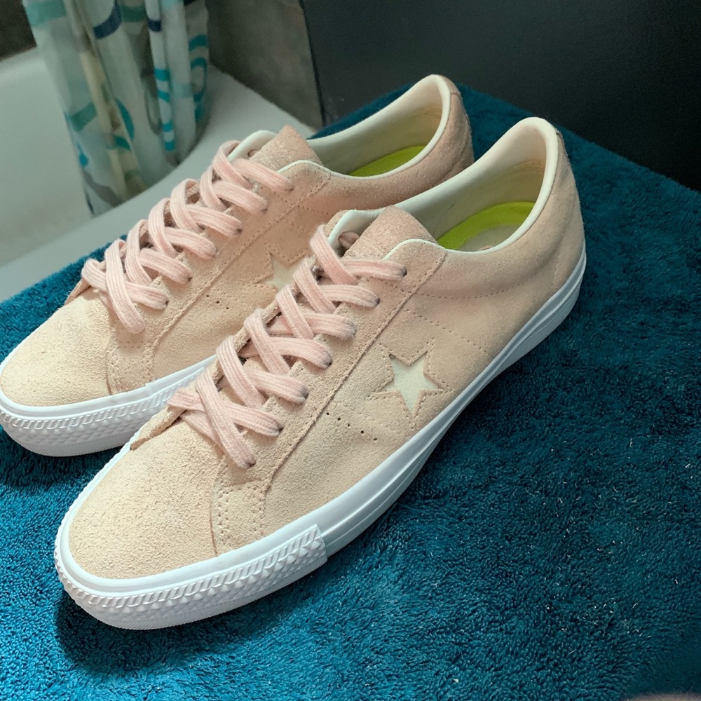 Converse one star